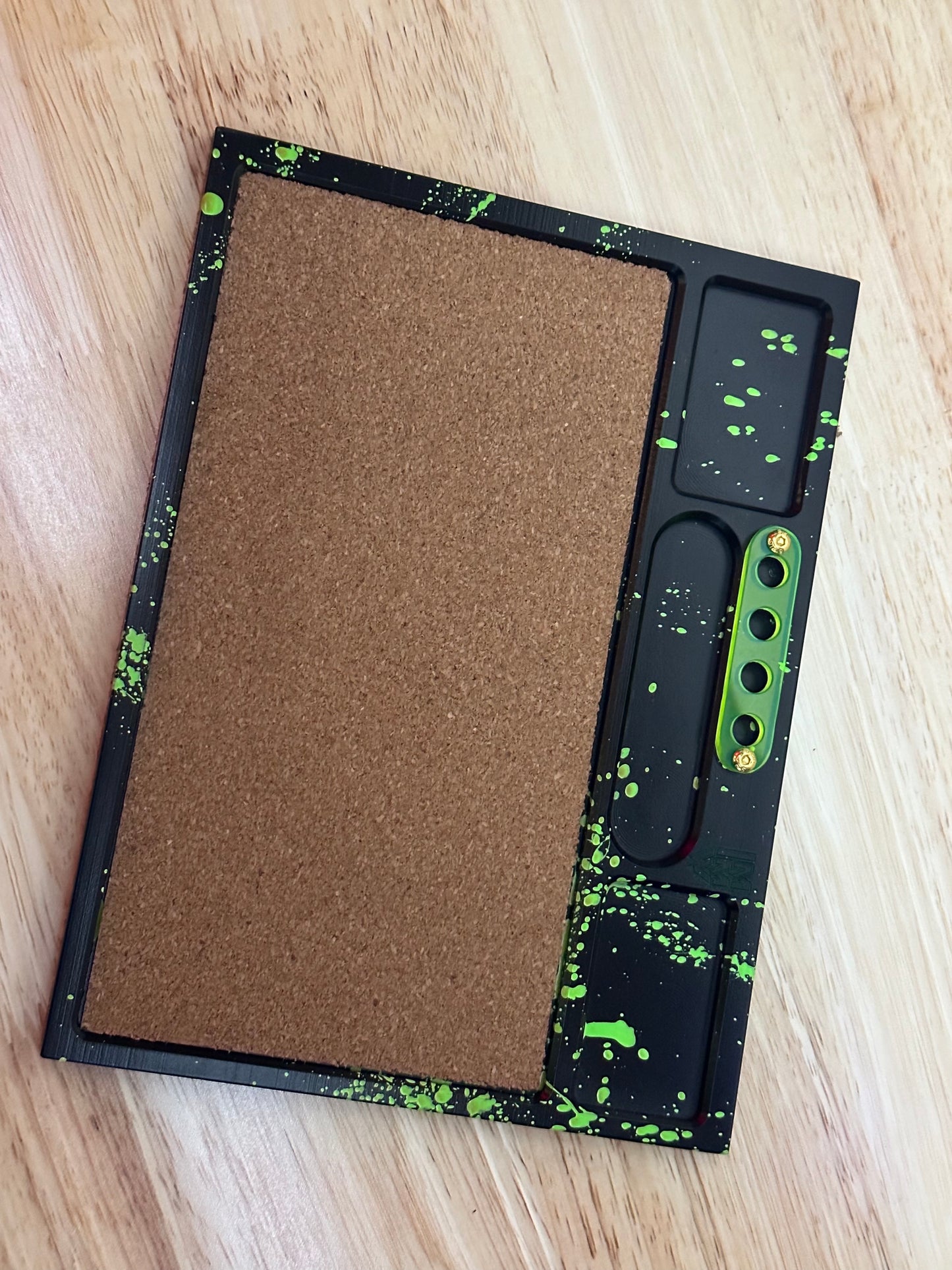 Halloween Green Splatter Bali Board
